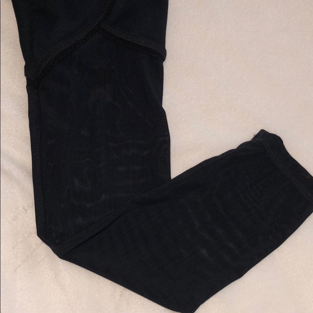 Fabletics leggings - Picture 3 of 3